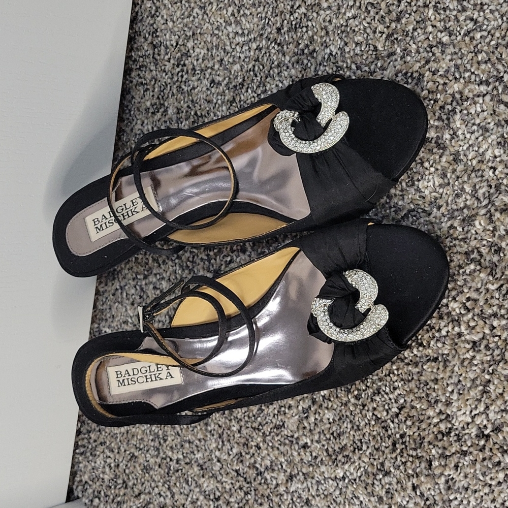 NWT Badgley Mischka Heels
